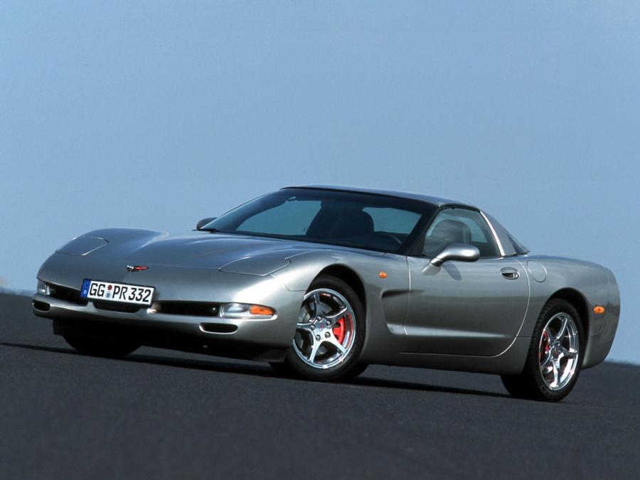  Chevrolet Corvette Coupe 1997 года  (EU) (фото 8 из 22)